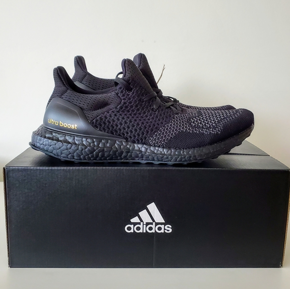 UltraBoost 1.0 DNA Uncaged Triple Black BNWB sz 8